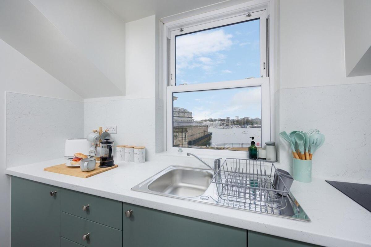 Luxury Penthouse 2 Bed Apartment Plymouth Exteriör bild